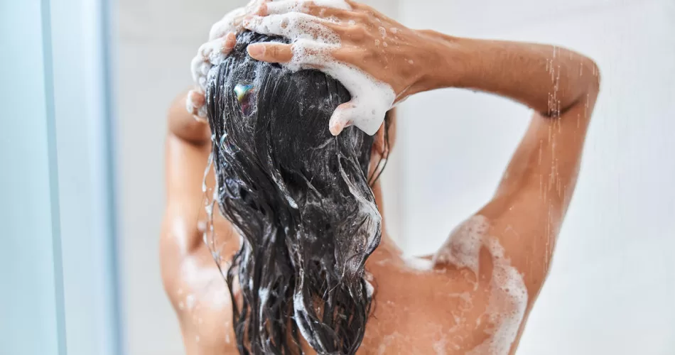 Top 9 Melhores Shampoos Antiqueda